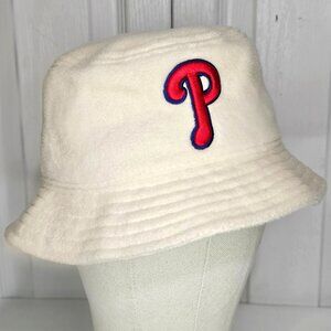 Philadelphia Phillies New Era  Chrome Cozy Sherpa Bucket Hat MLB Baseball White
